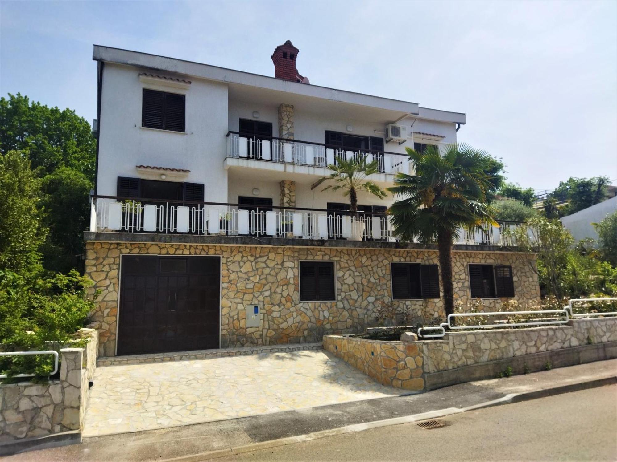 Apartments Martina Njivice Extérieur photo